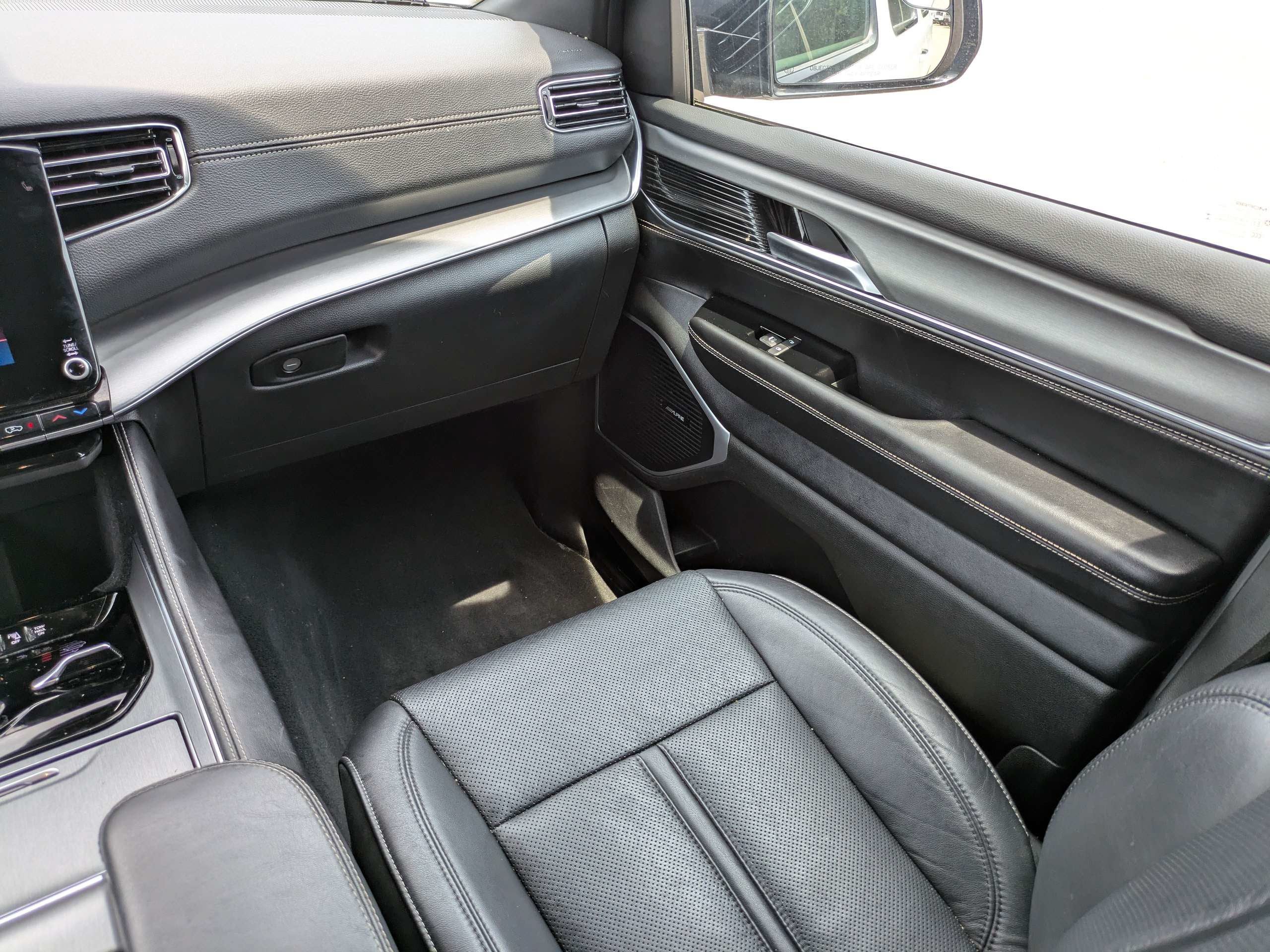 2024 Jeep Wagoneer L Series II Carbide