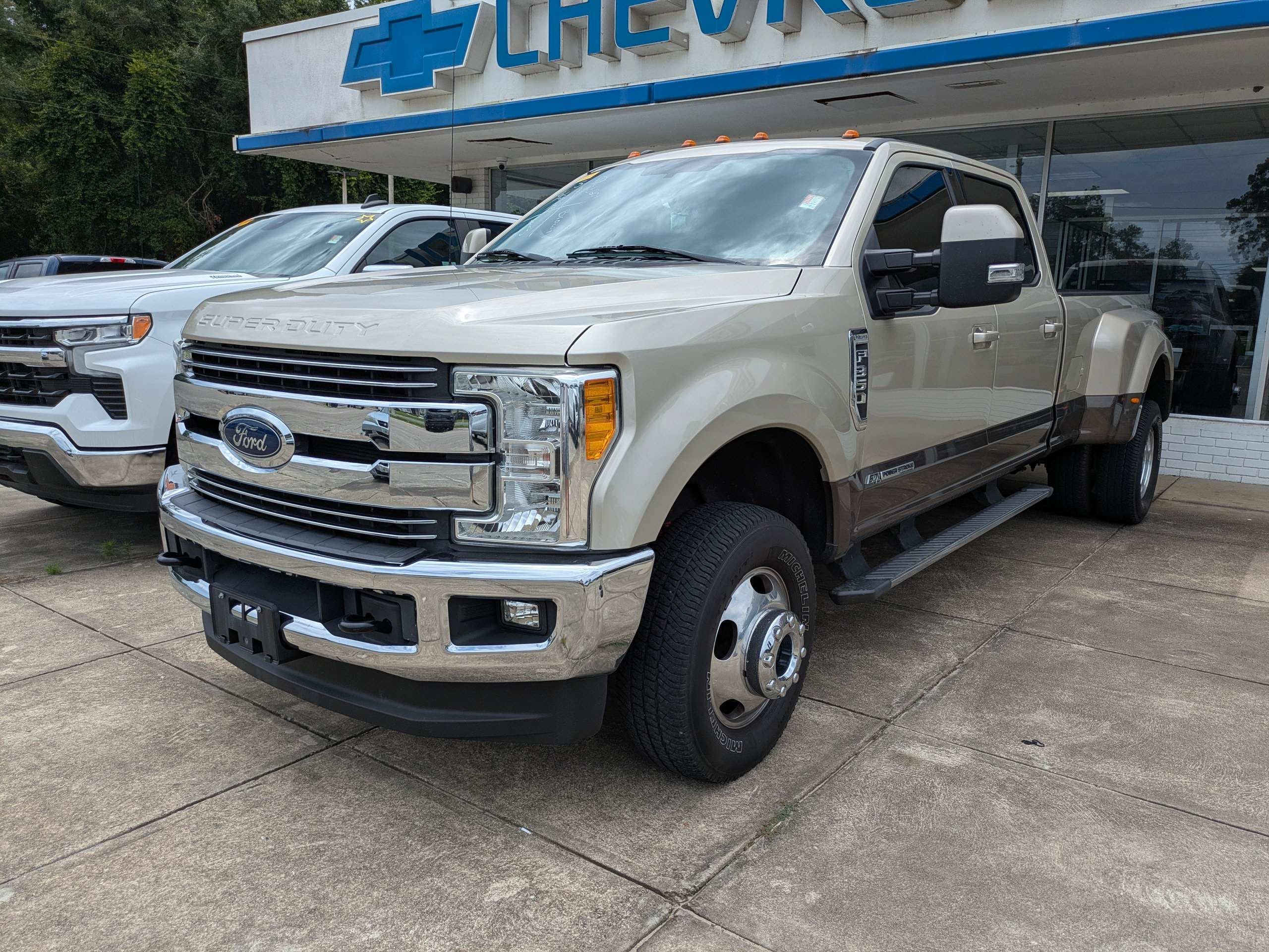 2017 Ford F-350 LARIAT