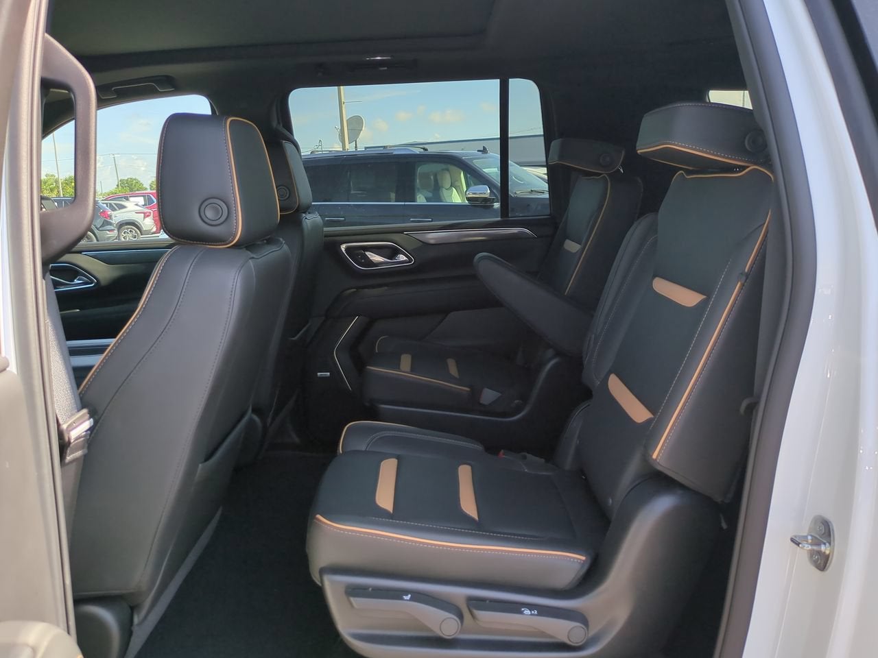 2024 GMC Yukon XL AT4