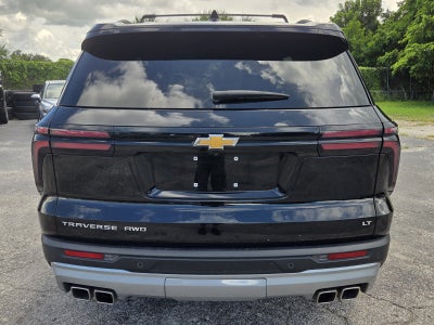 2024 Chevrolet Traverse LT