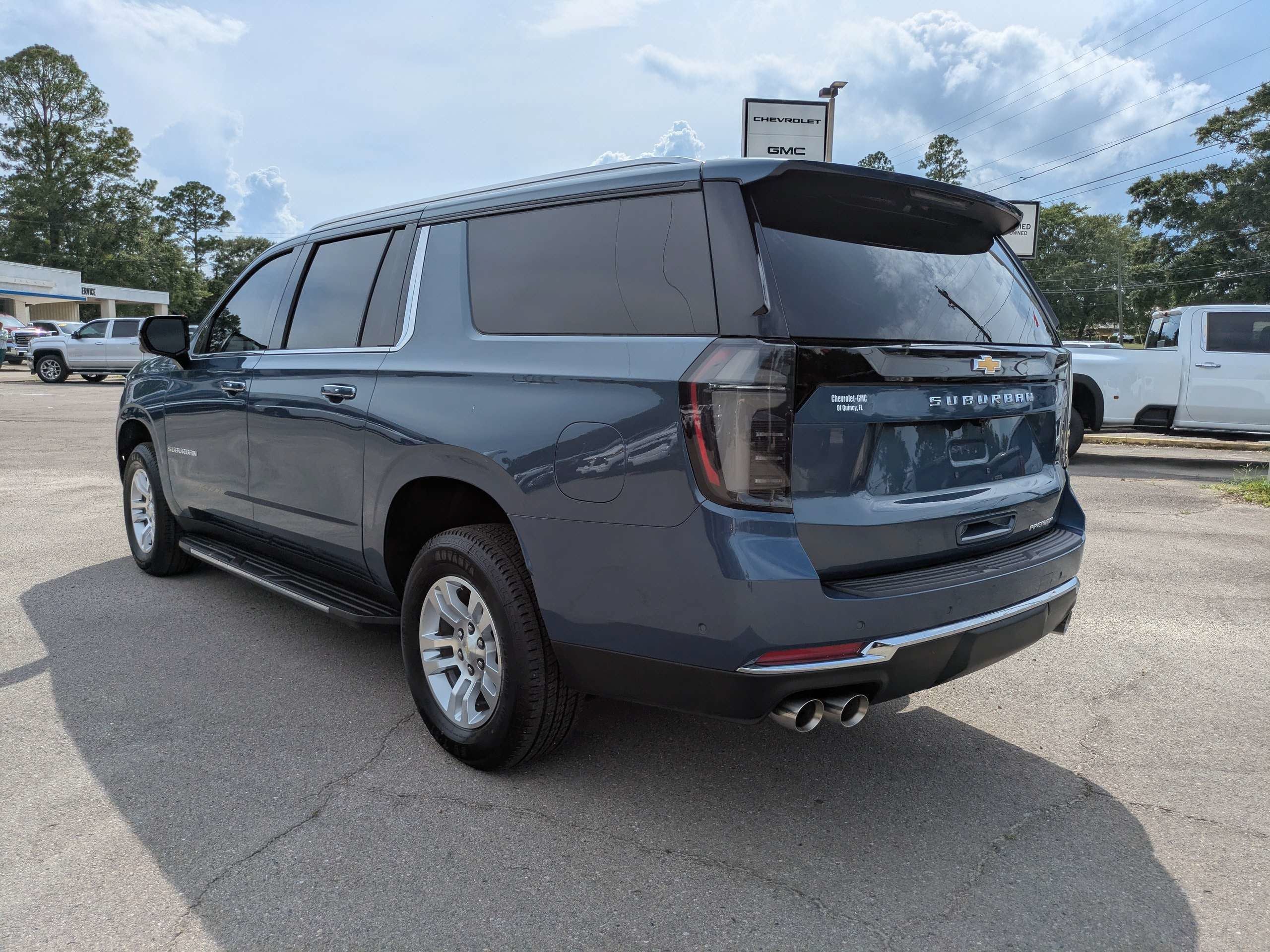 2025 Chevrolet Suburban Premier