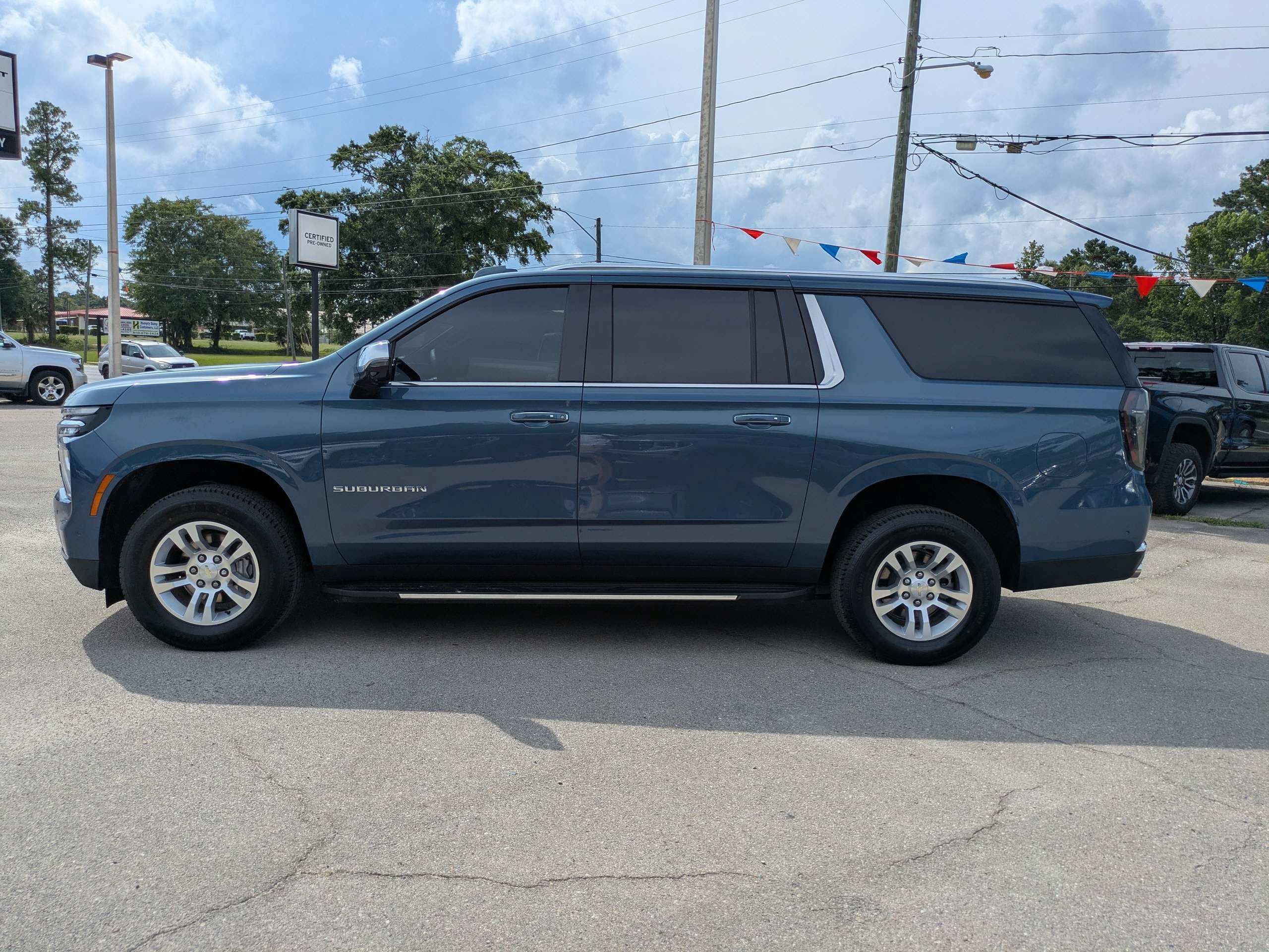 2025 Chevrolet Suburban Premier