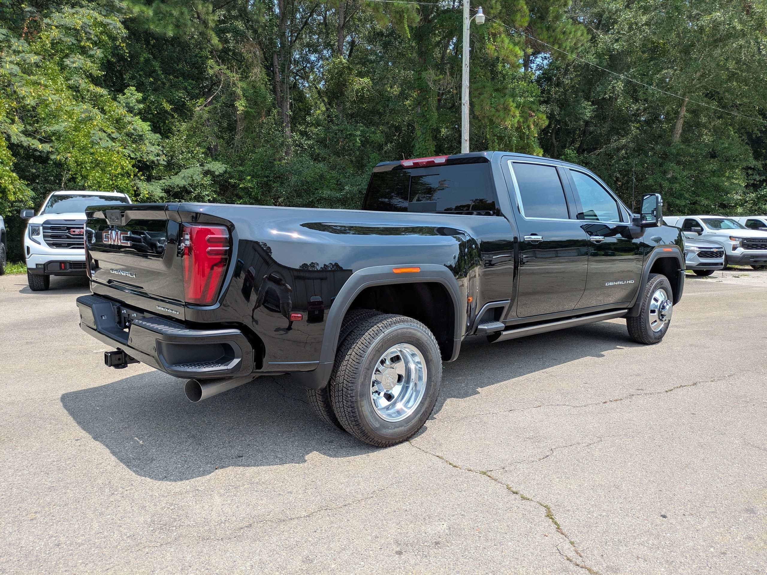 2026 GMC Sierra 3500 HD Denali DRW