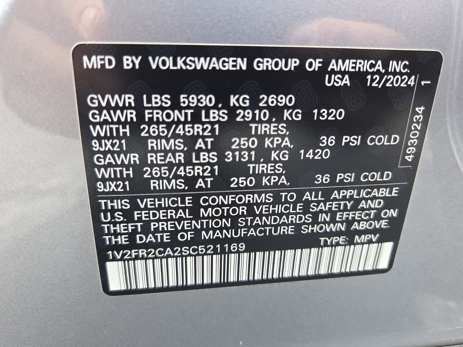 2025 Volkswagen Atlas 2.0T SEL Premium R-Line