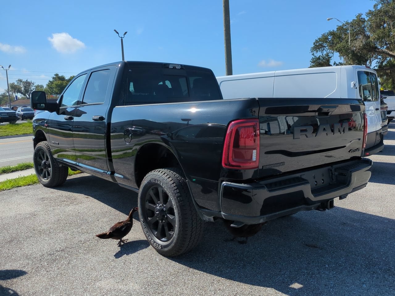2025 RAM 3500 Big Horn Crew Cab 4x4 6'4" Box