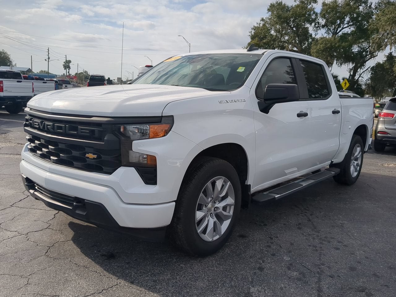 2024 Chevrolet Silverado 1500 Custom