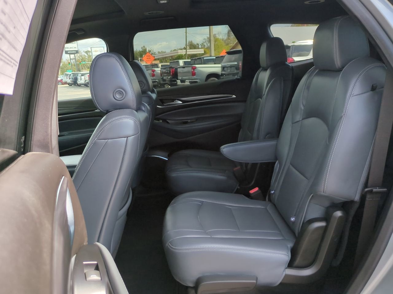 2024 Buick Enclave Essence