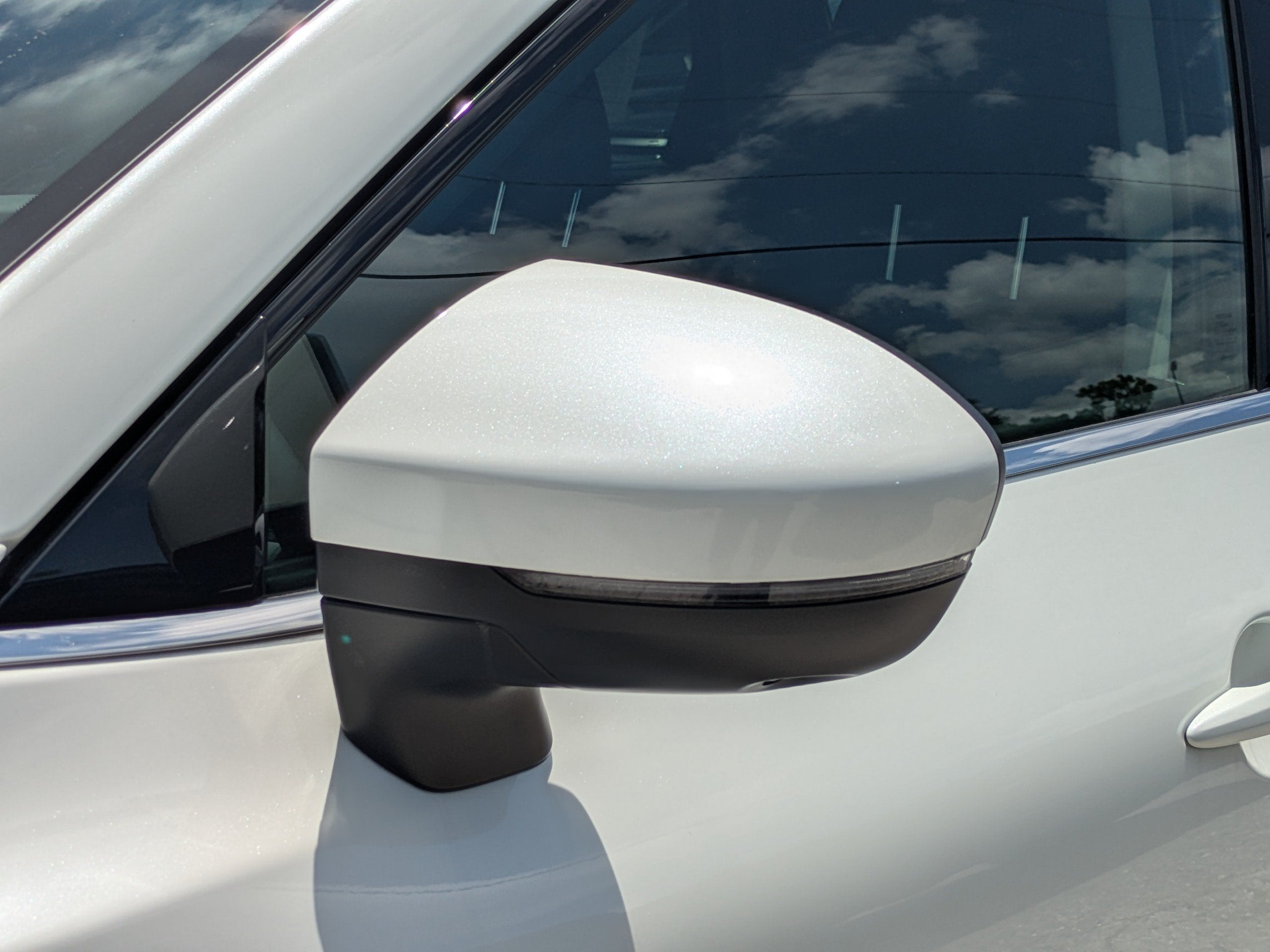 2023 Nissan Pathfinder Platinum 4WD