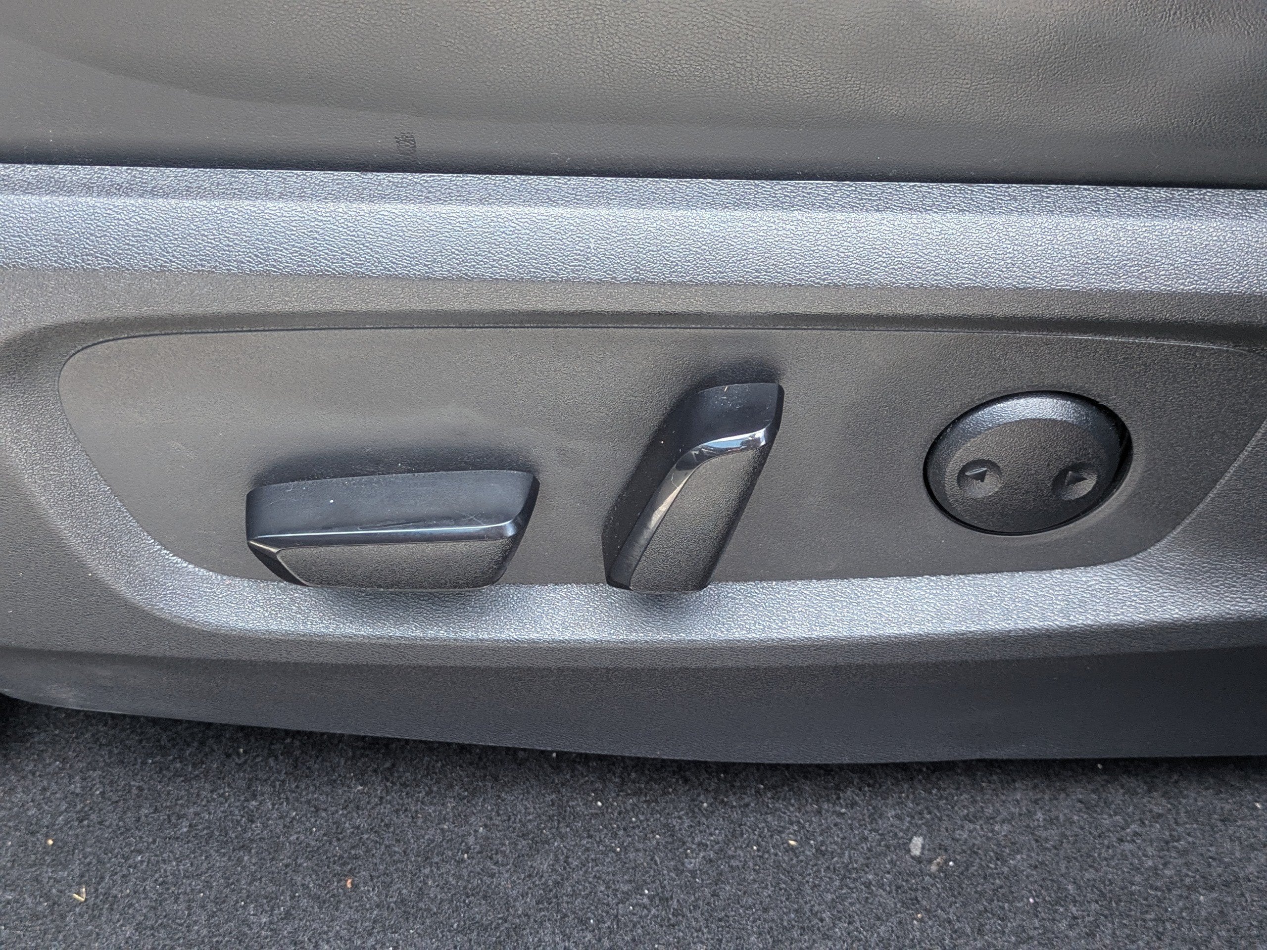 2023 Nissan Pathfinder Platinum 4WD