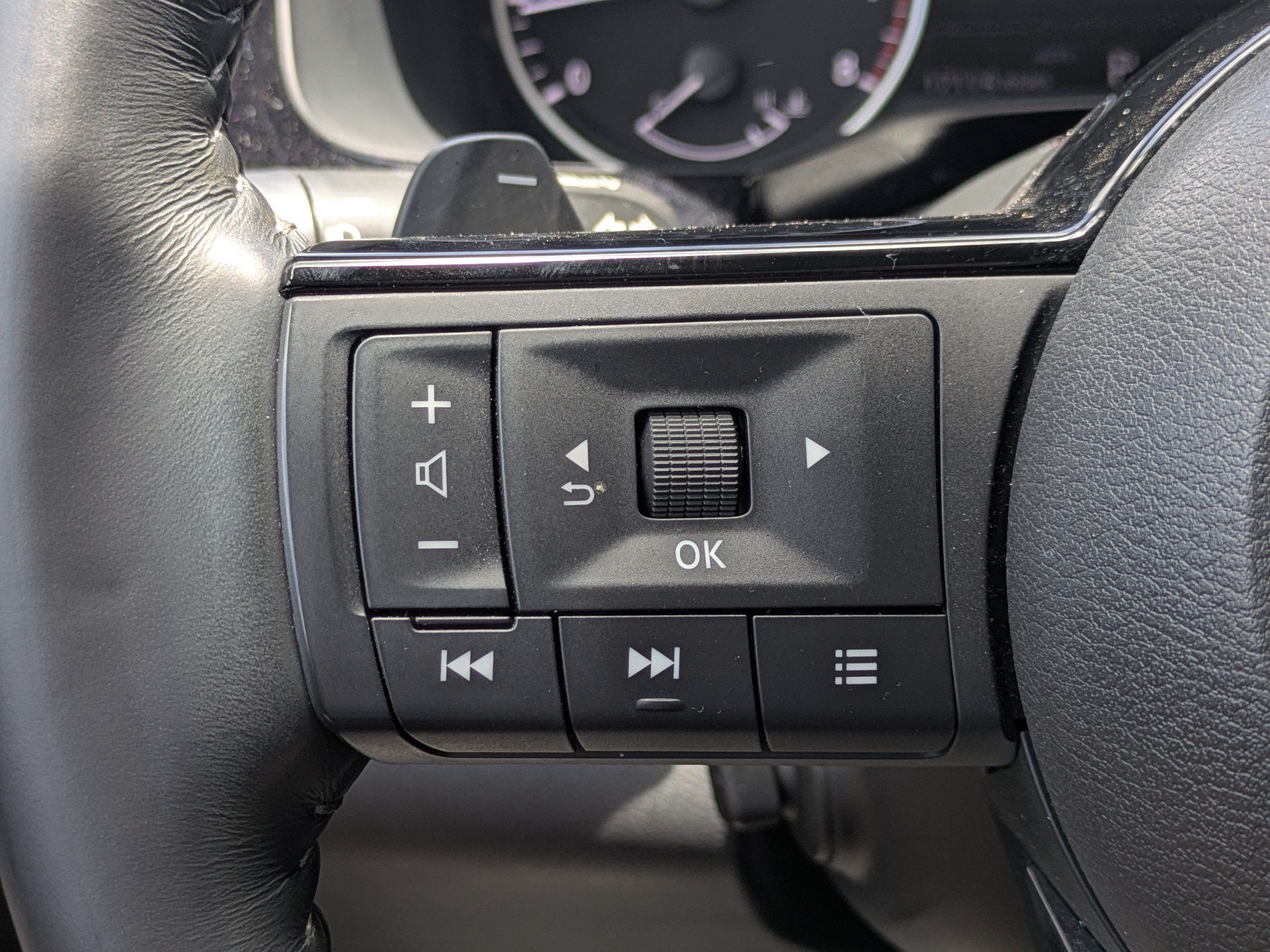 2023 Nissan Pathfinder Platinum 4WD