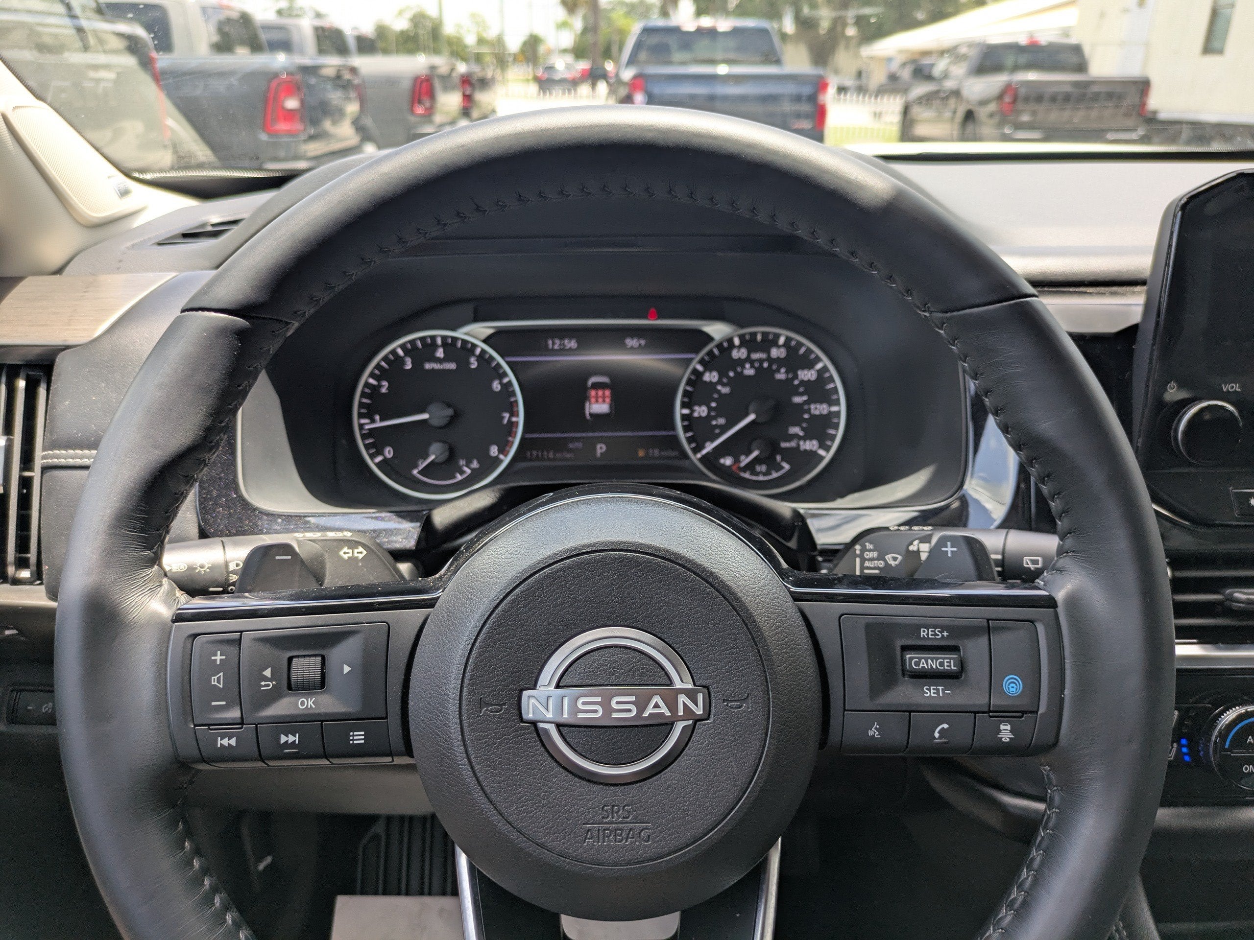 2023 Nissan Pathfinder Platinum 4WD