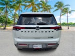2023 Nissan Pathfinder Platinum 4WD