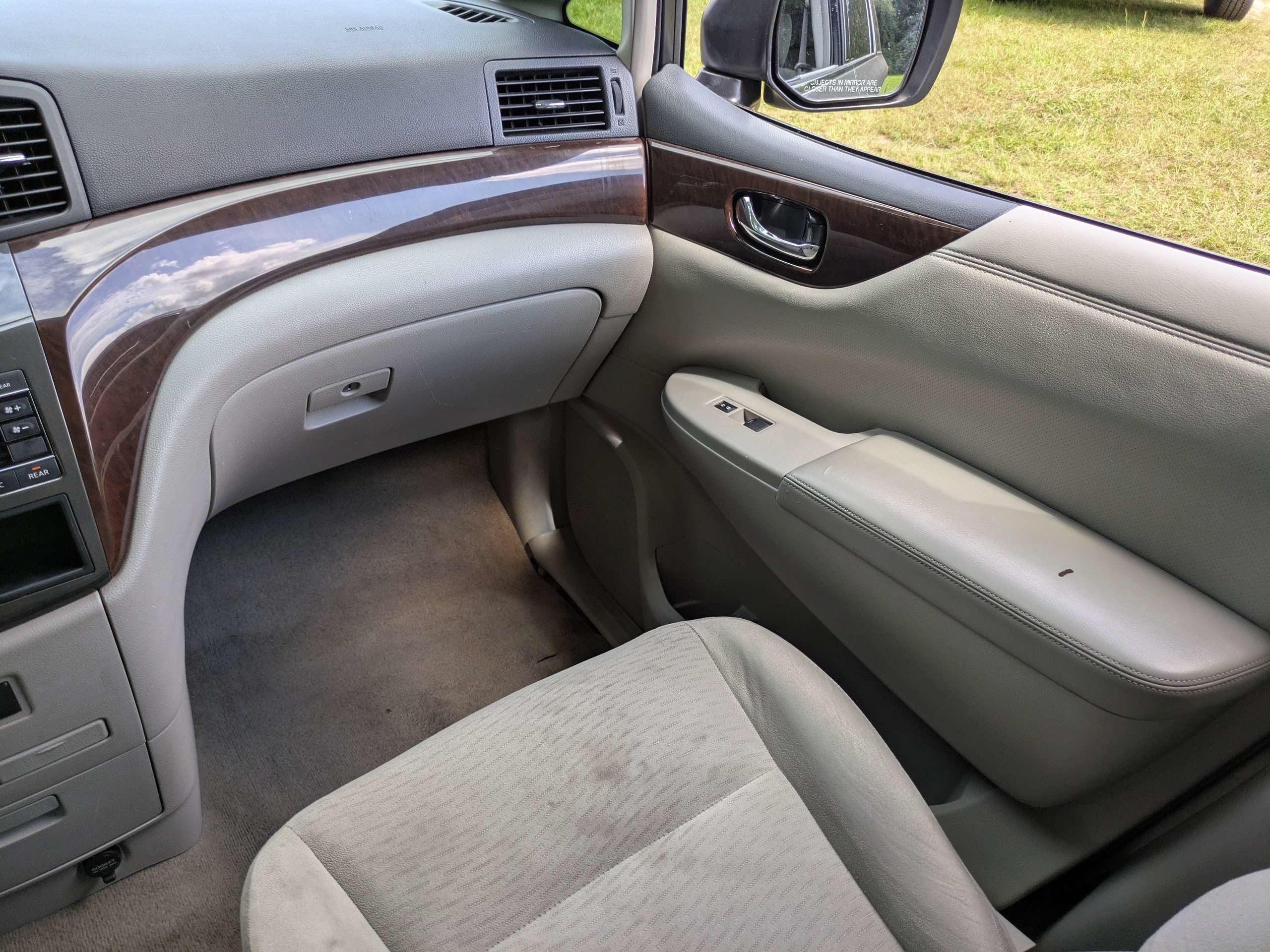 2015 Nissan Quest S