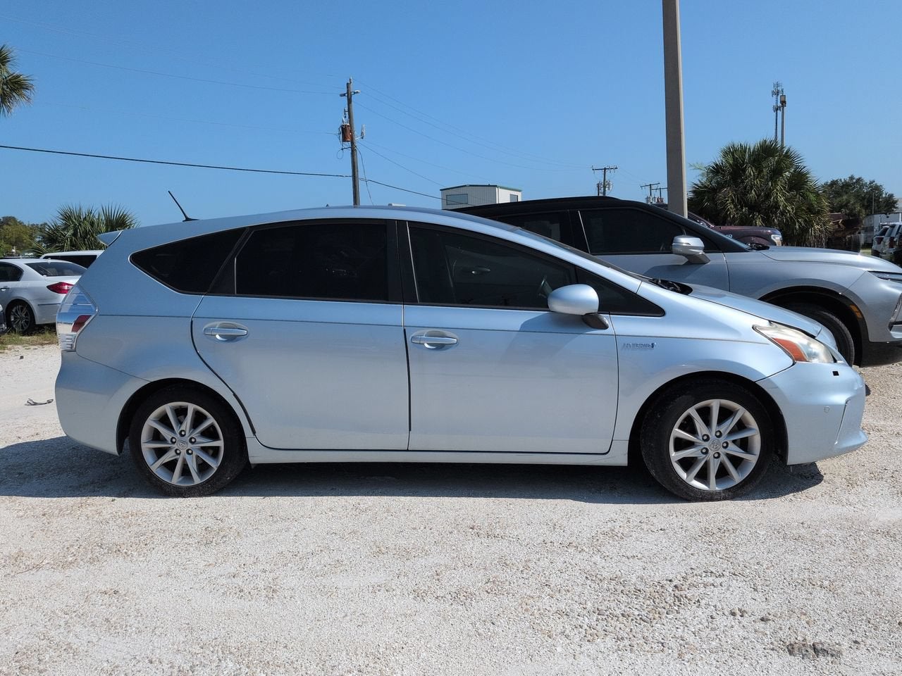 2013 Toyota Prius v Five